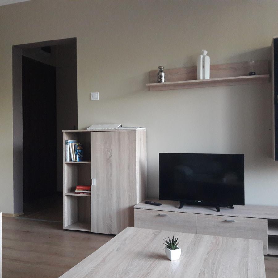 Stúdió 18 Apartman Kazincbarcika Exterior foto